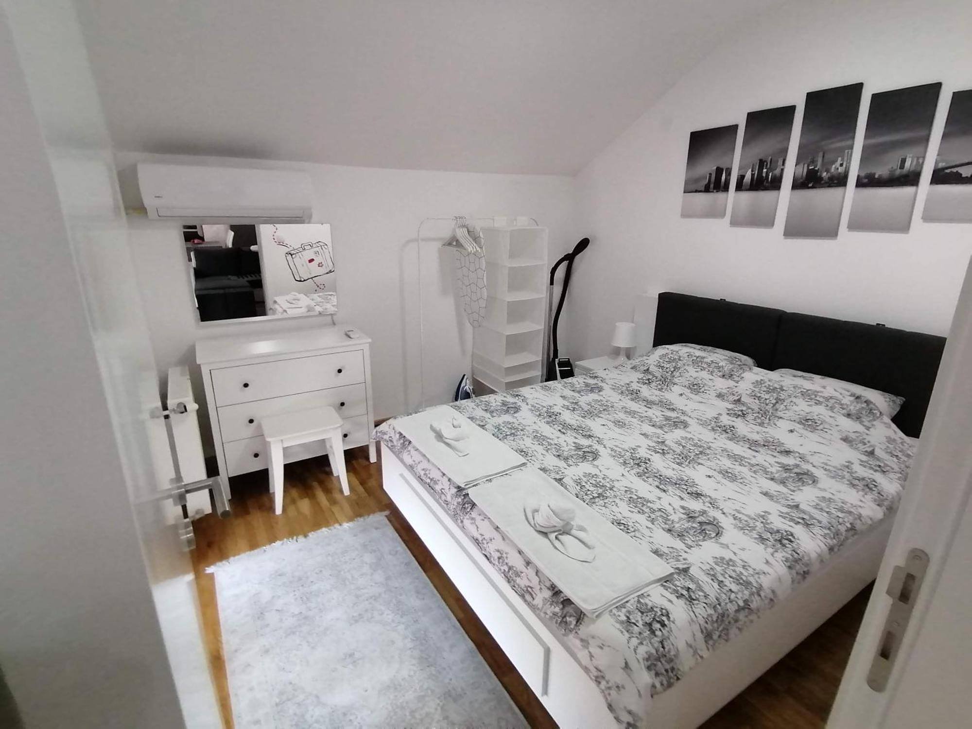 Nenadovic Apartman Obrenovac  Exteriör bild